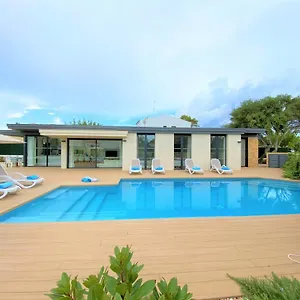 https://villa-luci.balearic-islands.net
